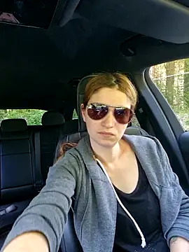 Snapshot of Geile-Luna chatting on June 2026 01:27:02 PM Geile-Luna online show from June 2026 01:27:02 PM