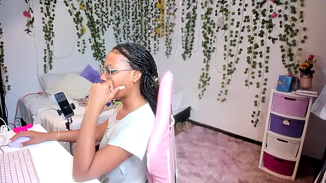 violeta milleer online show from March 2026 06:08:02 PM