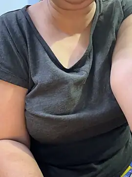 Snapshot of Preet_Kaur_69 chatting on September 2025 08:04:02 PM Preet Kaur 69 online show from September 2025 08:04:02 PM