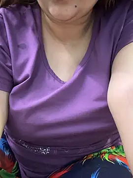 Snapshot of Preet_Kaur_69 chatting on September 2025 10:37:01 AM Preet Kaur 69 online show from September 2025 10:37:01 AM