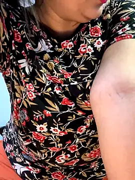 Snapshot of Preet_Kaur_69 chatting on October 2025 04:28:01 PM Preet Kaur 69 online show from October 2025 04:28:01 PM