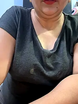 Snapshot of Preet_Kaur_69 chatting on September 2025 06:35:02 PM Preet Kaur 69 online show from September 2025 06:35:02 PM