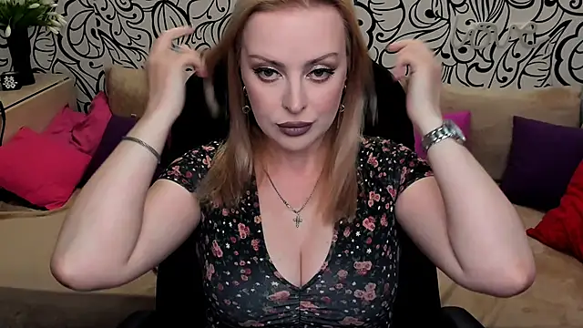 Snapshot of Hotdreamhere chatting on June 2026 04:13:02 PM Hotdreamhere online show from June 2026 04:13:02 PM