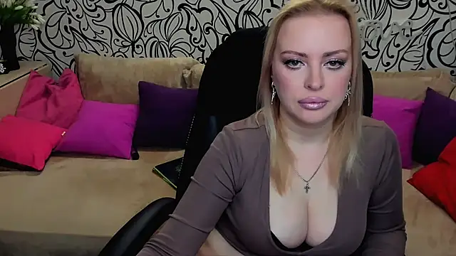 Hotdreamhere online show from April 2026 04:14:01 AM