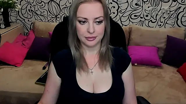 Snapshot of Hotdreamhere chatting on June 2026 07:51:01 AM Hotdreamhere online show from June 2026 07:51:01 AM