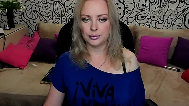 Snapshot of Hotdreamhere chatting on June 2026 04:01:01 AM Hotdreamhere online show from June 2026 04:01:01 AM