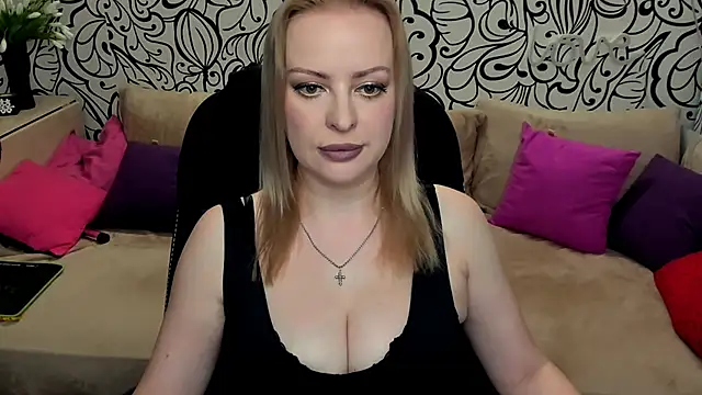 Hotdreamhere online show from May 2026 03:28:01 AM