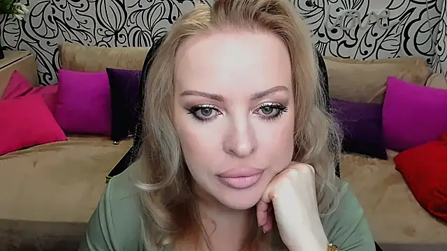 Hotdreamhere online show from March 2026 04:58:02 AM