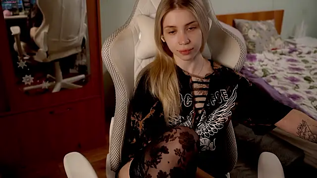 ho1yho1e online show from March 2026 07:26:02 PM