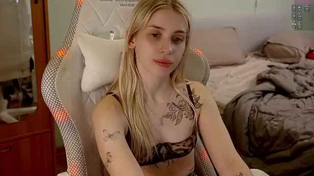 ho1yho1e online show from April 2026 09:39:33 PM