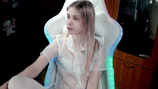 ho1yho1e online show from November 2025 06:30:02 PM