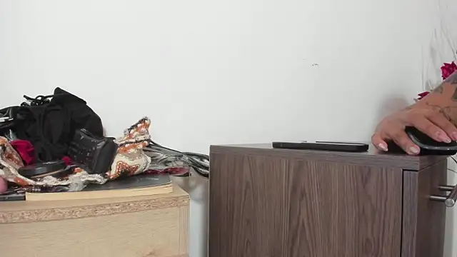 Hela wet online show from February 2025 03:47:01 PM