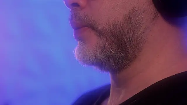 Snapshot of Sanders_White chatting on October 2025 02:24:02 PM Sanders White online show from October 2025 02:24:02 PM