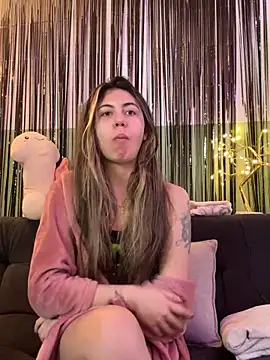 lilly sweett online show from March 2026 09:20:01 PM