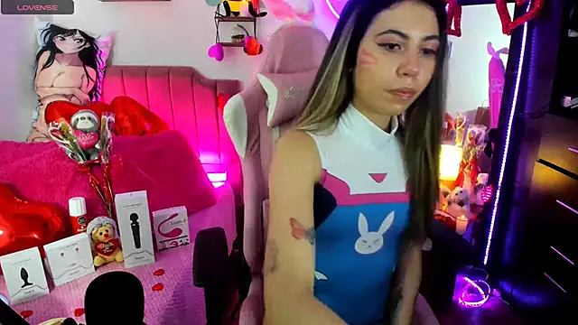 Snapshot of lilly_sweett chatting on February 2025 03:42:01 AM lilly sweett online show from February 2025 03:42:01 AM