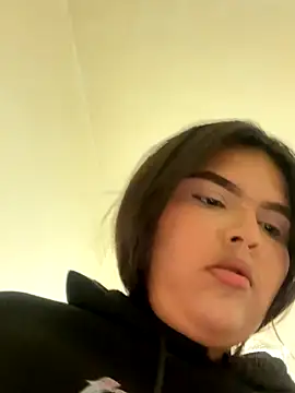 Lia sexx online show from December 2025 06:32:01 PM