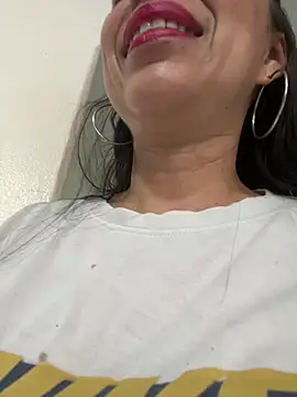 Lia sexx online show from February 2026 12:05:01 PM