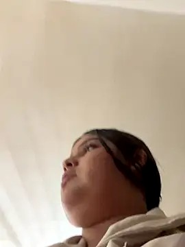 Snapshot of Lia_sexx chatting on November 2025 07:03:01 PM Lia sexx online show from November 2025 07:03:01 PM