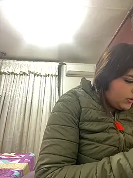 Lia sexx online show from February 2026 12:07:01 PM