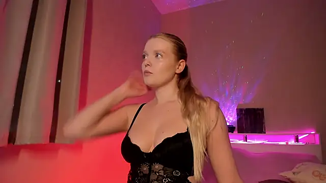 Ssweet annie online show from November 2025 03:56:02 PM