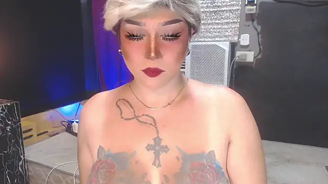Snapshot of Transdomts4u chatting on July 2026 02:25:02 PM Transdomts4u online show from July 2026 02:25:02 PM