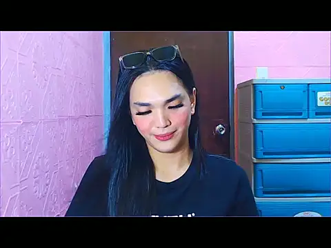 WONDERWOMAN2023 online show from November 2025 07:57:01 PM