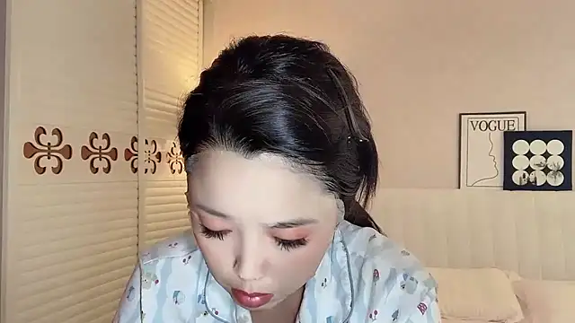 Snapshot of kk_lele chatting on June 2026 04:40:02 AM kk lele online show from June 2026 04:40:02 AM