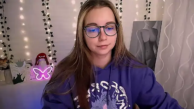 Snapshot of SweetPrincess_ chatting on October 2025 05:28:02 AM SweetPrincess online show from October 2025 05:28:02 AM