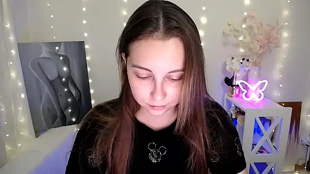 Snapshot of SweetPrincess_ chatting on June 2026 05:18:02 AM SweetPrincess online show from June 2026 05:18:02 AM