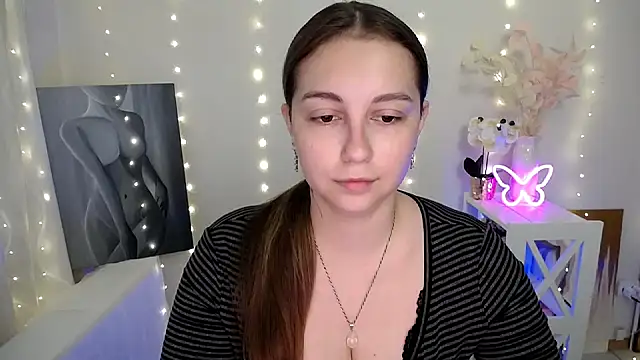 Snapshot of SweetPrincess_ chatting on June 2026 05:27:02 AM SweetPrincess online show from June 2026 05:27:02 AM