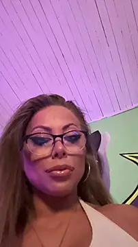 Snapshot of TamaraSavage chatting on February 2026 10:23:01 AM TamaraSavage online show from February 2026 10:23:01 AM