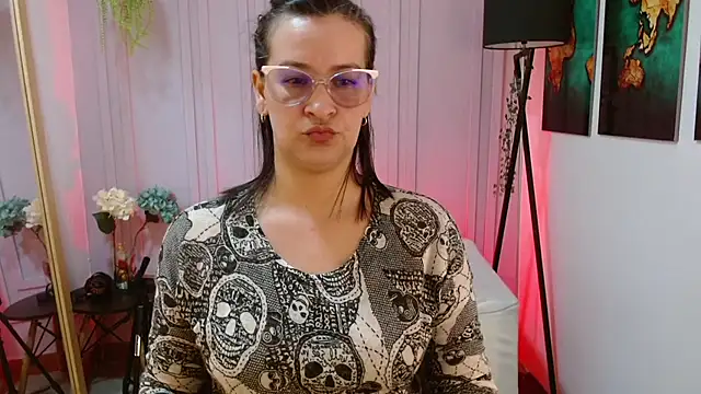 Snapshot of Britney_taylor_ chatting on January 2025 06:21:01 PM Britney taylor online show from January 2025 06:21:01 PM