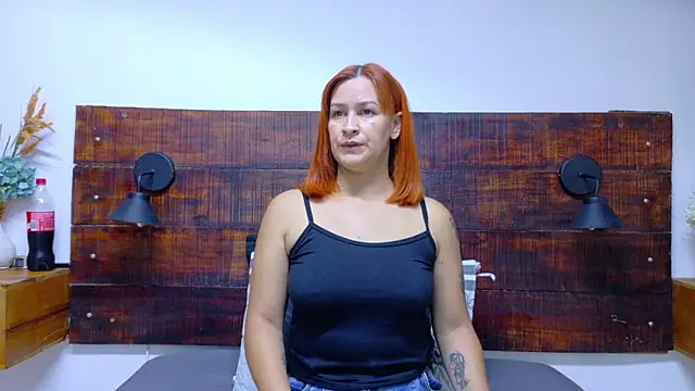 Britney taylor  online show from April 2026 07:15:02 PM