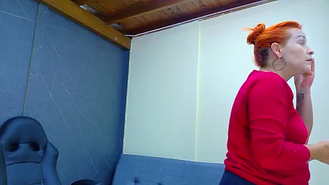 Britney taylor  online show from March 2026 08:54:01 PM