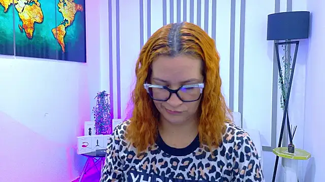 Britney taylor  online show from October 2025 09:58:01 PM