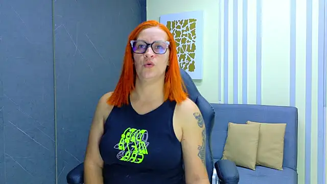Snapshot of Britney_taylor_ chatting on May 2026 07:42:01 PM Britney taylor online show from May 2026 07:42:01 PM