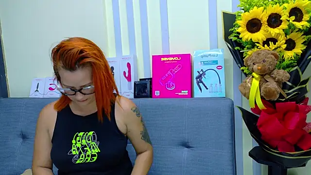 Britney taylor  online show from April 2026 07:58:02 PM