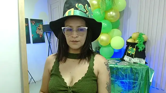 Snapshot of Britney_taylor_ chatting on March 2025 06:42:02 PM Britney taylor online show from March 2025 06:42:02 PM