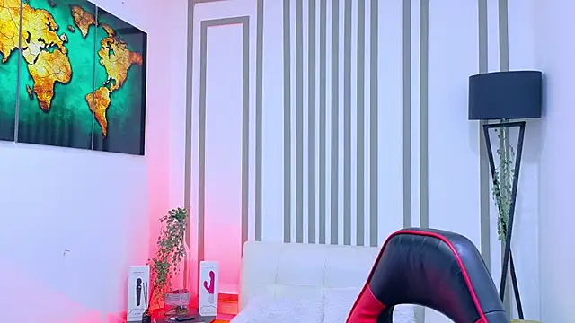 Britney taylor  online show from October 2025 09:25:02 PM