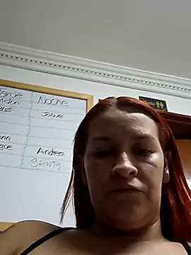 Britney taylor  online show from April 2026 07:04:02 PM