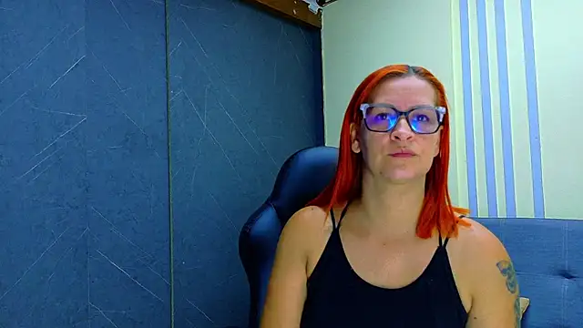 Britney taylor  online show from April 2026 07:40:02 PM