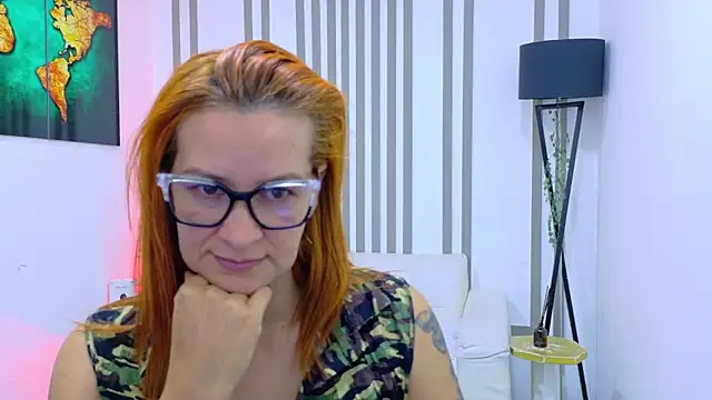 Britney taylor  online show from October 2025 11:25:02 PM