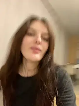 Snapshot of little_belucci chatting on March 2025 07:04:02 PM little belucci online show from March 2025 07:04:02 PM