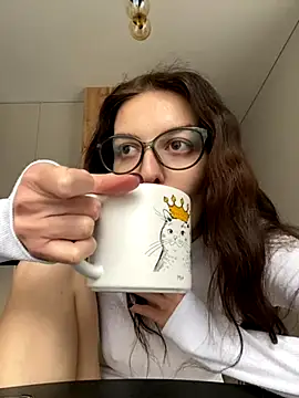 Snapshot of little_belucci chatting on October 2025 01:23:01 PM little belucci online show from October 2025 01:23:01 PM