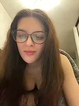 Snapshot of little_belucci chatting on February 2025 06:26:02 PM little belucci online show from February 2025 06:26:02 PM