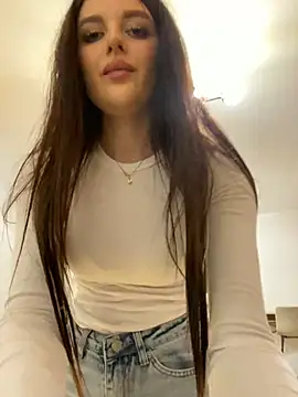 Snapshot of little_belucci chatting on March 2025 07:53:01 PM little belucci online show from March 2025 07:53:01 PM