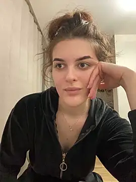 Snapshot of little_belucci chatting on March 2025 06:23:02 PM little belucci online show from March 2025 06:23:02 PM