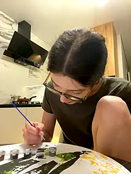 Snapshot of little_belucci chatting on December 2025 03:02:02 PM little belucci online show from December 2025 03:02:02 PM