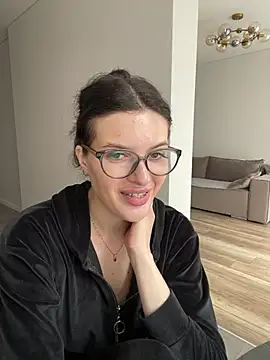 Snapshot of little_belucci chatting on June 2026 08:41:01 AM little belucci online show from June 2026 08:41:01 AM
