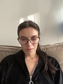 Snapshot of little_belucci chatting on October 2025 01:11:02 PM little belucci online show from October 2025 01:11:02 PM